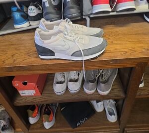 Nike Men’s Low-Top Mesh and Suede Sneakers in White and Gray